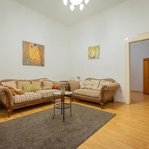 jackquaters-silver-budapest.inbudapesthotels.com/